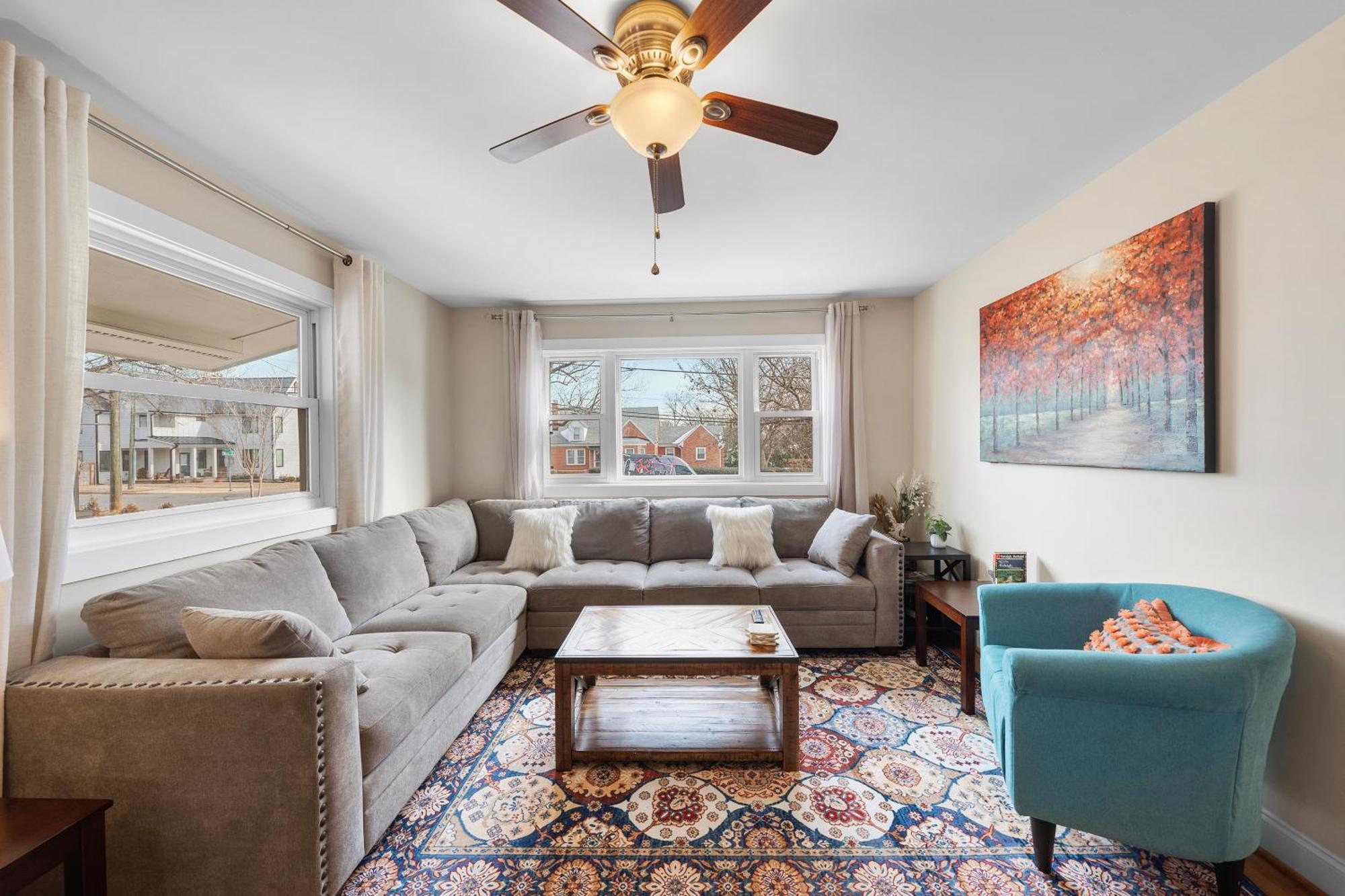 Charming Dt 3-Bed Bungalow With Fenced-In Yard Raleigh Exterior photo